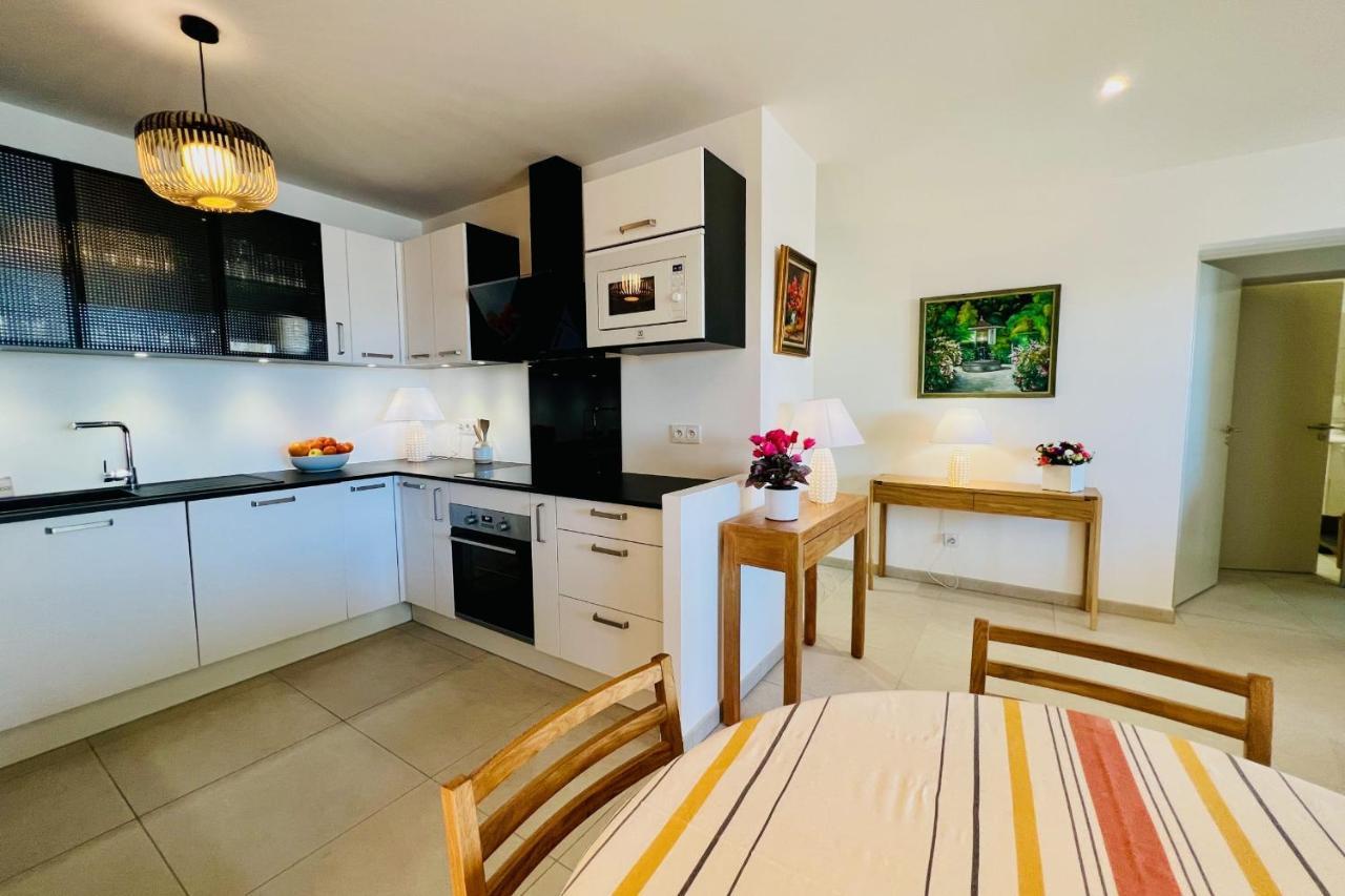 Villa Marie 1 - Superbe Appartement Climatise 2 Chambres Vue Mer 르그로뒤후아 외부 사진