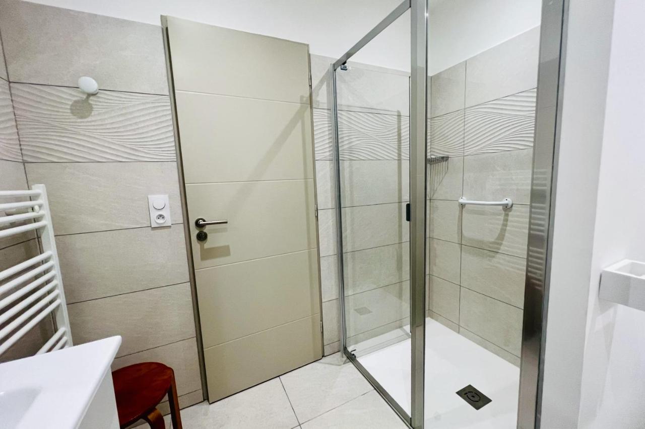 Villa Marie 1 - Superbe Appartement Climatise 2 Chambres Vue Mer 르그로뒤후아 외부 사진