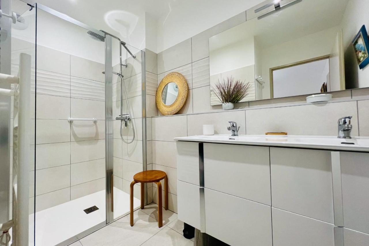 Villa Marie 1 - Superbe Appartement Climatise 2 Chambres Vue Mer 르그로뒤후아 외부 사진